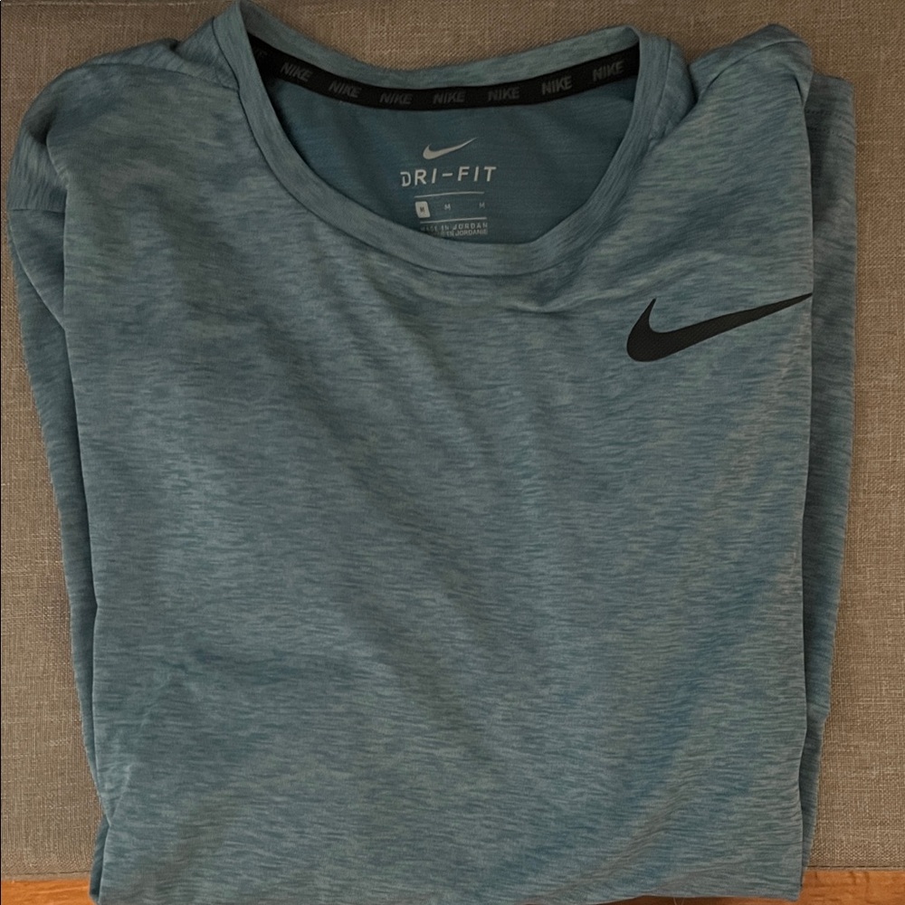 Nike Men's Dri-FIT Short Sleeve Tee in Heathered Teal Blue
